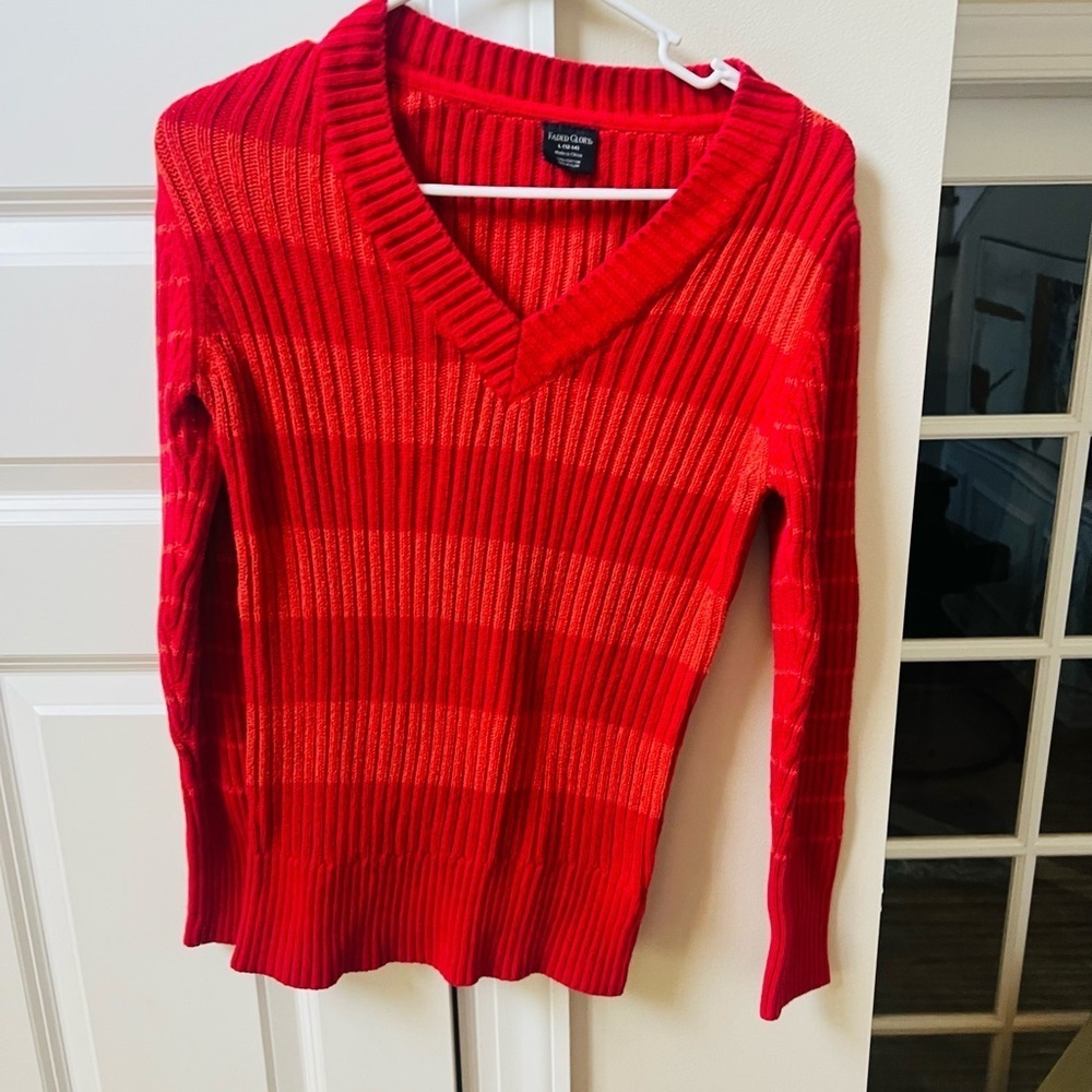Faded Glory Vibrant Red V-Neck Sweater - Picture 2 of 5